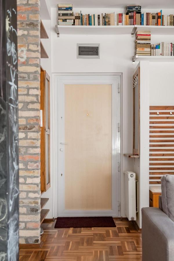 Relax Into Loft Living At A Light-Filled City Escape Budapest Esterno foto